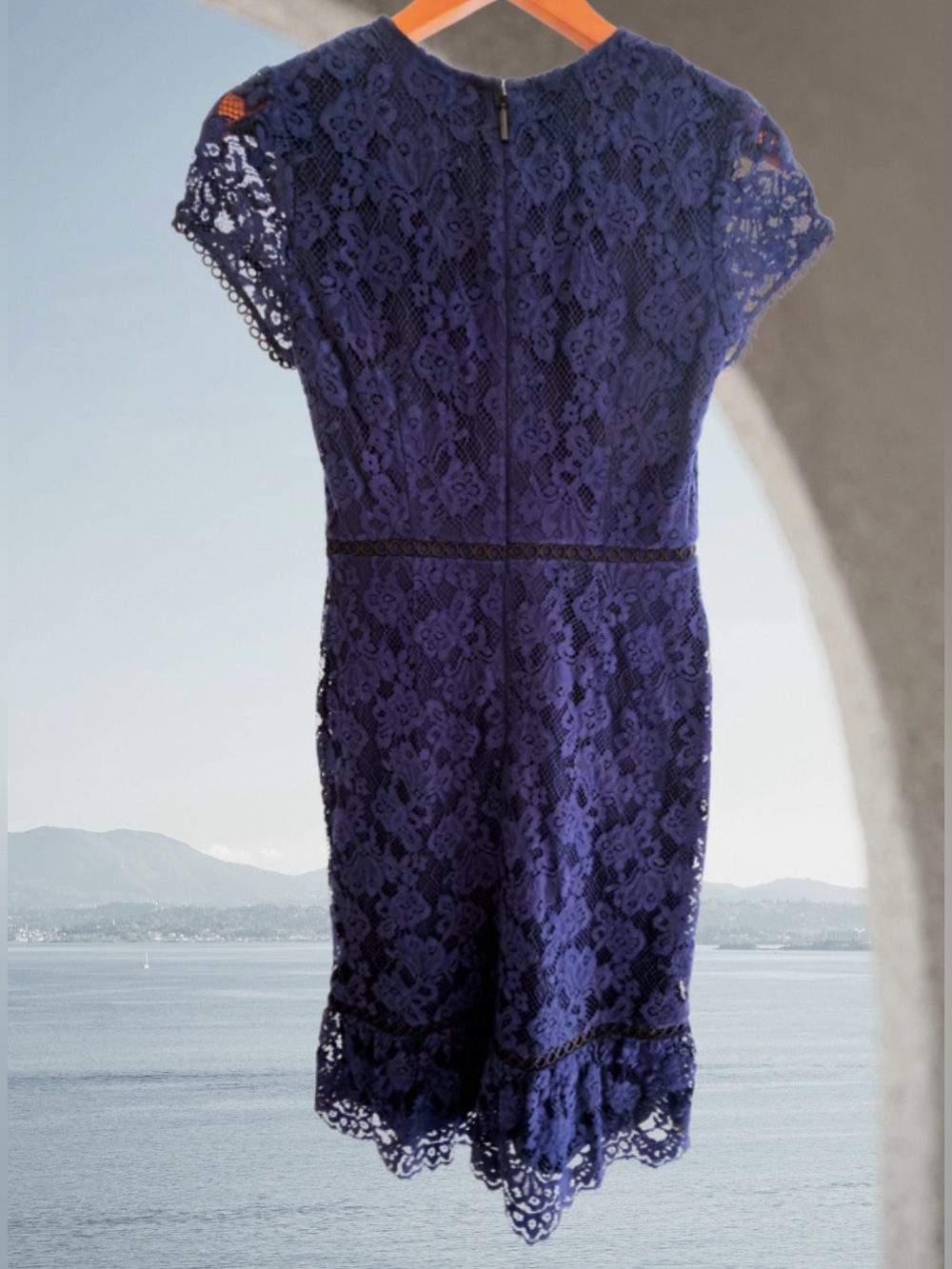 Karl Lagerfeld Navy Lace Shift Dress. Size 4, slimming and radiant. NWOT